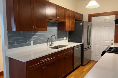 87 Bristol St #2A