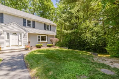 44 Spruce Tree Ln #44 1