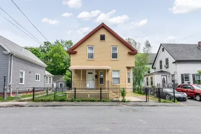 14 Pond St