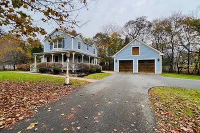 54 Willowdale Rd 1