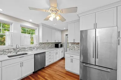 49-51 Harding Ave #49 1