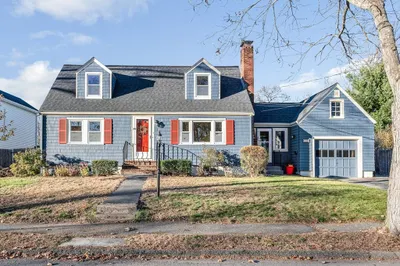 11 Muriel Ave