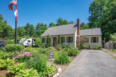 25 Hickory Drive