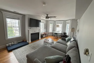 77 Baxter St #3
