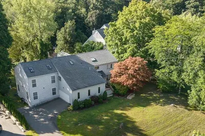 10 Pond View Ln 1