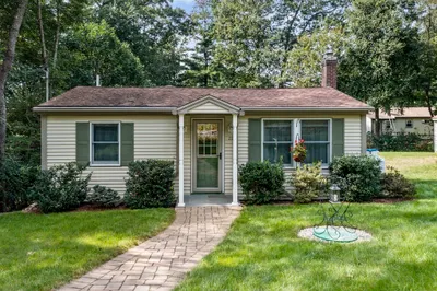 22 Reid Rd 1