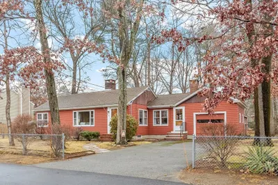38 Dudley Rd
