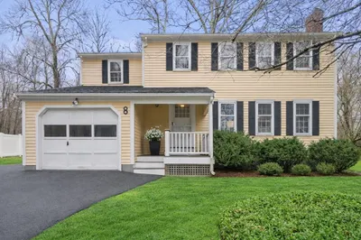 8 Woodfall Road