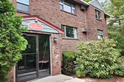 15 Spencer Rd #20E 1