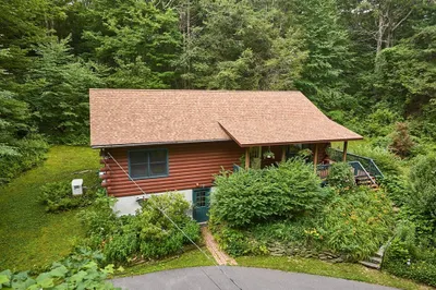 35 Briar Hill Rd 1