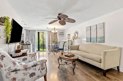 17 Glen Devin St #17 1