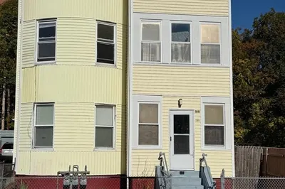180 Canterbury St 1