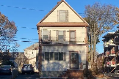248 Shute St