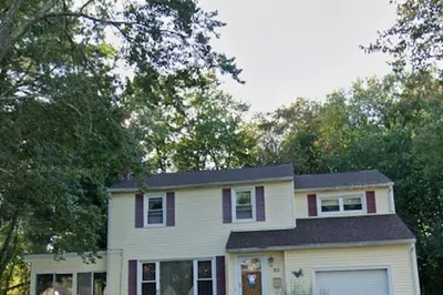 93 Greystone Ave 1