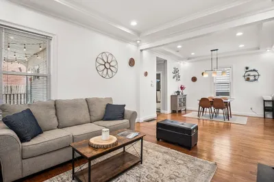 4 George Street #1