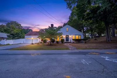 163 Oakside Ave 1