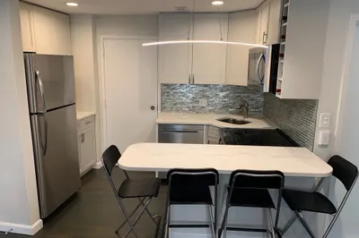 386 Commercial St #2D