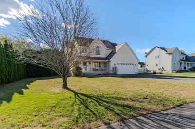 16 Bayberry Dr 1