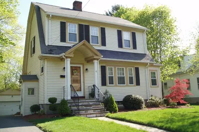 17 Lawrence Rd 1