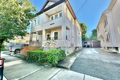 8 Cedar St #1