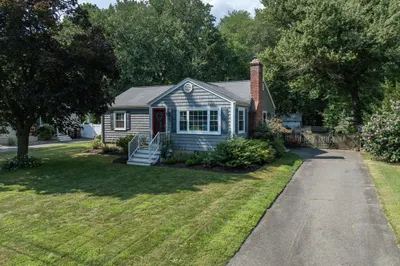 52 Simpson Cir 1