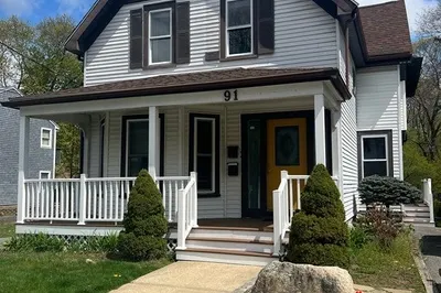 91 Robbins St #2 1