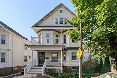 7 Whitten St #3