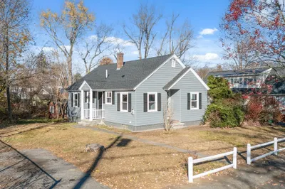 88 Weed St