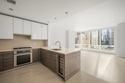 1 Franklin St #1809
