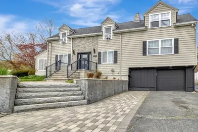 216 Lynn Fells Pkwy 1