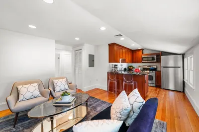 60 Denton Rd #3