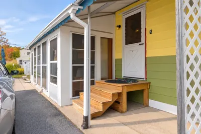 239 Ayer Rd #8 1