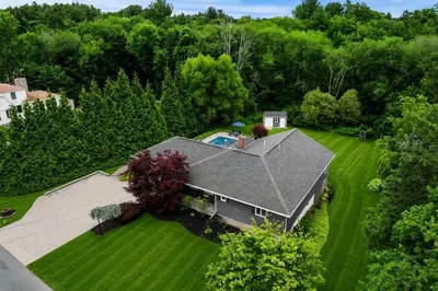 50 Holt Rd 1
