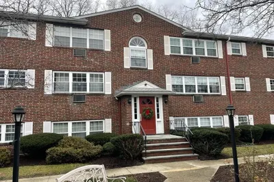15 Cass St #4 1