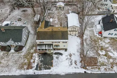 18 Hurley Ave
