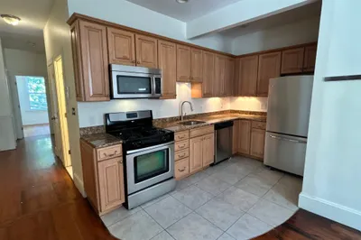 135 Paul Gore St #2 1