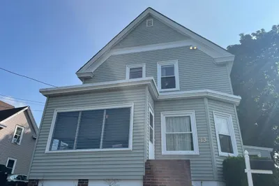 13 Webb St