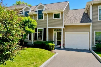 15 Evergreen Cir #15 1
