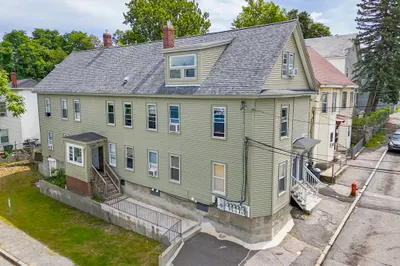 22 Grand St 1