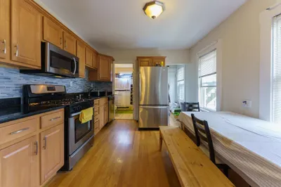 94 Cushing St #4