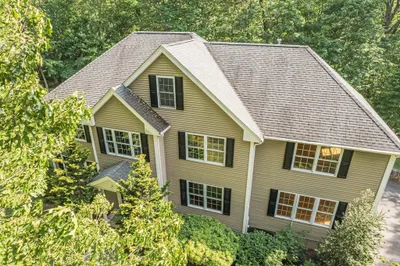 795 Great Pond Road