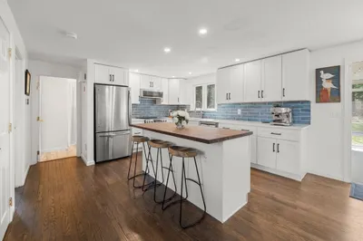 25 Moon Compass Ln 1