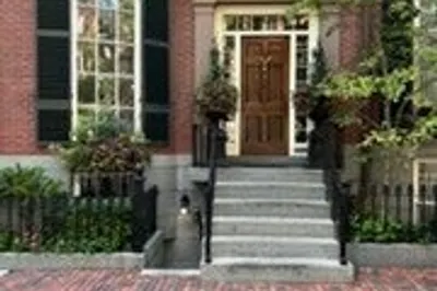16 LouisBurg Square #B 1