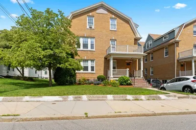81 Nichols St #5