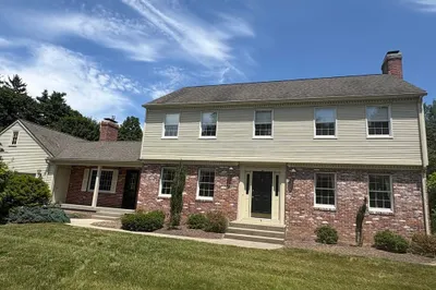 3 Christopher Circle 1