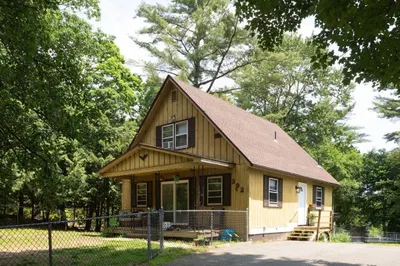 392 Monson Turnpike Rd