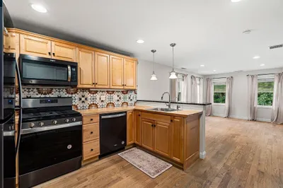 75 Mason St #2 1