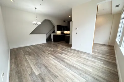 160 East Berkeley St #518 1