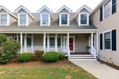 28 Bellwood Circle #28D