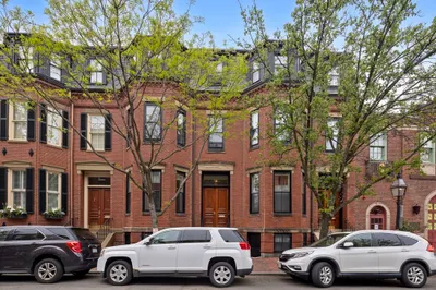 131 Mount Vernon St #2 1